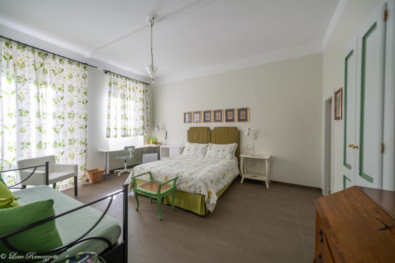Janna 'E Mare Hotel Cagliari Bagian luar foto