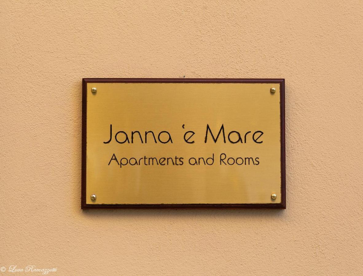 Janna 'E Mare Hotel Cagliari Bagian luar foto