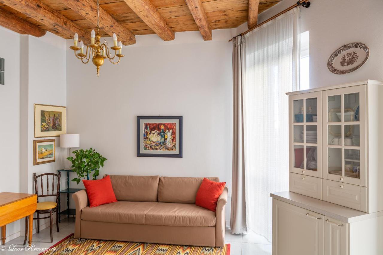 Janna 'E Mare Hotel Cagliari Bagian luar foto